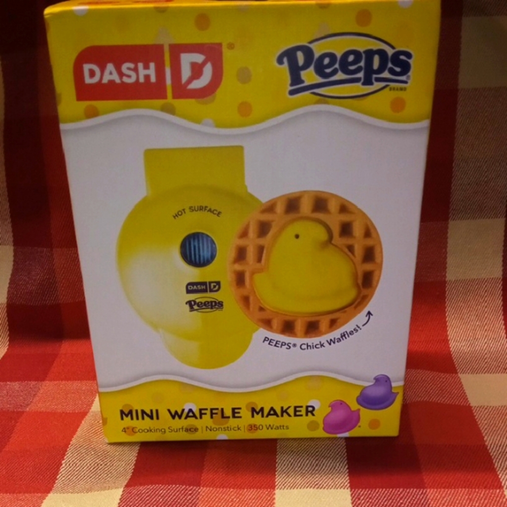 Dash Peeps Mini Waffle Maker - Yellow